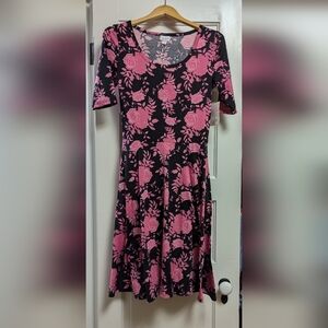LuLaRoe "Nicole" dress, beautiful black & pink floral print. With Pockets.